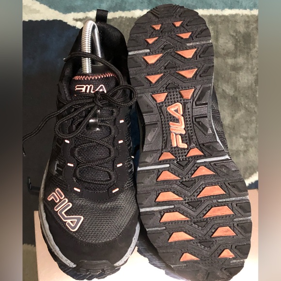 Fila Shoes - Picture 7 of 8